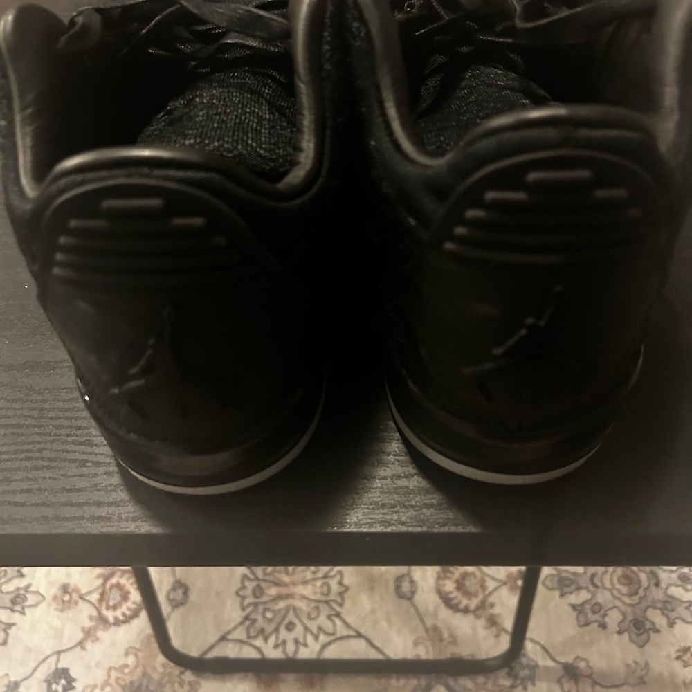 Jordan 3 Retro Flyknit - Picture 5 of 9